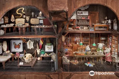 The Mouse Mansion Shop & Studio