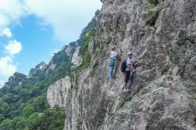 Via Ferrata Climbing