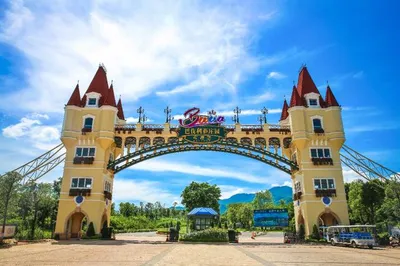 Must-visit for National Day! The fairy tale town hidden in Chacheng, even the sky comes with a Miyazaki filter!
