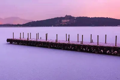 Snowy Yuanmingyuan vs Summer Palace