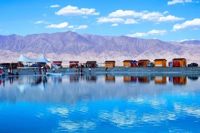 凤凰山国家风景名胜区-翡翠湖