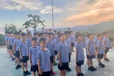 Exploring the Red Linglong Valley in Southern Fujian's Huangyangjie, Embarking on a Red Journey to Seek Memories and Remember the Blazing Wartime Years of the Old Revolutionary Base in Southern Fujian