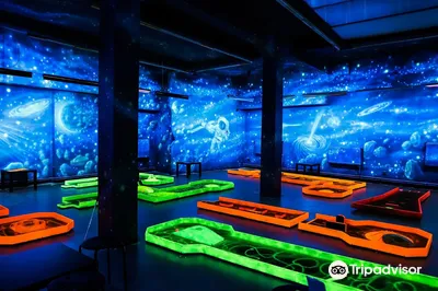 Cosmic Minigolf Pub