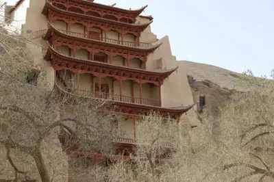 Dunhuang, a city of history and culture, is so captivating and enchanting.