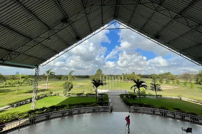 Lugalo Golf Course, Kawe
