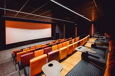 Apollo Kino Domina
