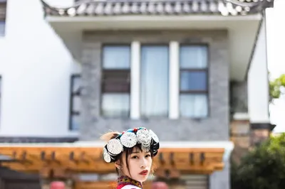 再遇麗江，住獨棟別院，飛雲之下望雪山之巔