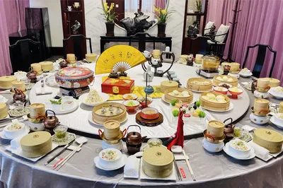 A City Writes Slow Time with Morning Tea: The Code of Taizhou's Morning Tea Culture