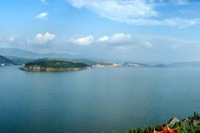中国云南旅游2001（图）——云之南 七彩滇