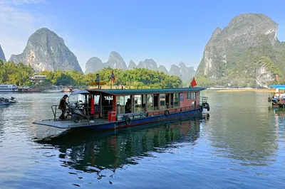 Winter Sunshine, Hiking the Li River, Enjoying the Most Beautiful Karst Scenery