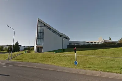 Bústaðakirkja