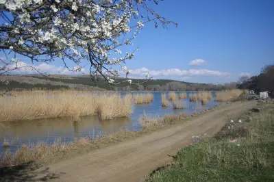 Lake Lisi