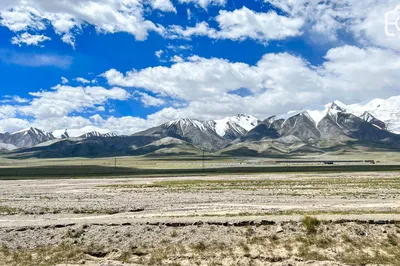 The Best Viewing Spot for the Highest Peak in the Northern Section of the Kunlun Mountains, with Snowy Peaks Stretching Like a Beautiful Painting, Open to the Public for Free