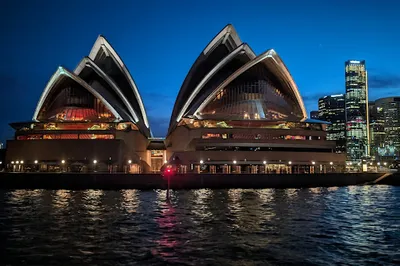 Captain Cook Cruises - King Street Wharf