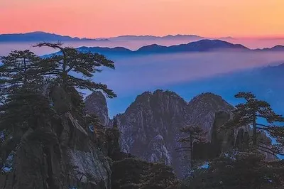 五嶽歸來不看山，黃山歸來不看岳。