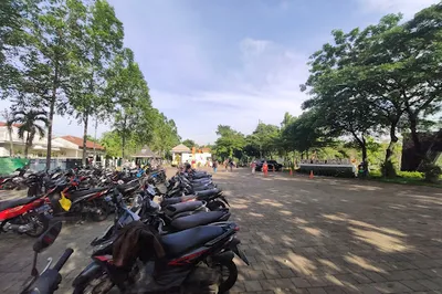 Jalur Hijau Kosambi Baru