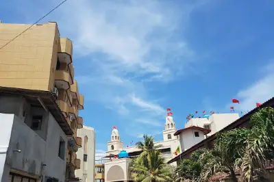 Husaini Masjid Complex - Dawoodi Bohra Mosque