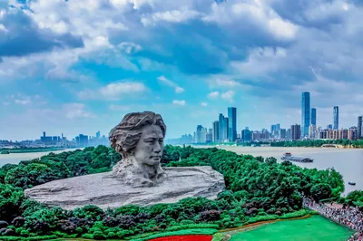 Red Tour: Wuhan-Changsha-Shaoshan-Jinggangshan-Nanchang Six-Day Five-Night Self-Drive Trip