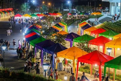 Chợ Đêm Làng Đại Học
